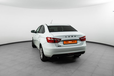 LADA Vesta 1.6 MT (106 л. с.)
