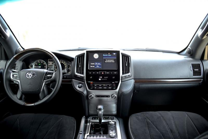 Toyota 4.6 AT (309 л. с.) Executive Lounge Автомобили с пробегом Шымкент  