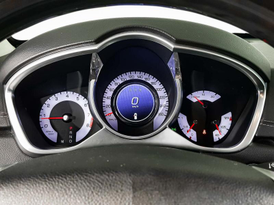 Cadillac SRX 3.0 AT AWD (271 л. с.)