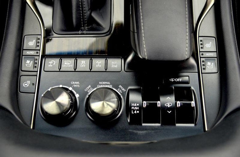Lexus LX 5.7 AT 4WD (383 л.с.) 570 Black Vision II 5 м QB Автомобили с пробегом Шымкент  