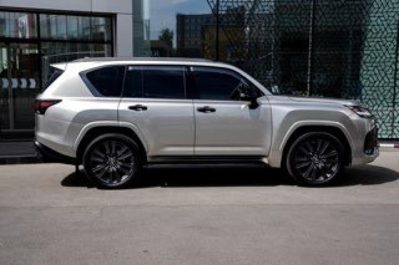 Lexus LX 3.5 AT 4WD (415 л.с.) LX600 VIP Black <br>Тойота Центр Бишкек Бишкек