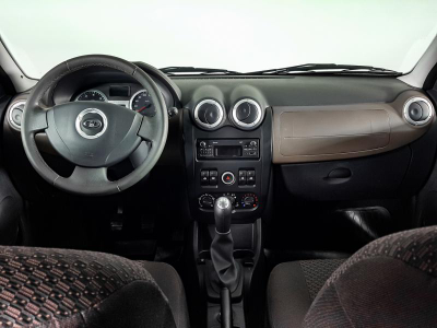 LADA Largus универсал 1.6 MT 16 кл (5 мест) (106 л. с.)
