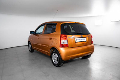 Kia Picanto 1.1 AT (65 л. с.)