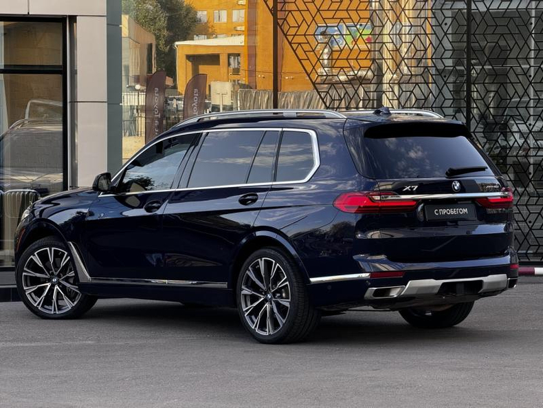 BMW X7 xDrive40i Steptronic (340 л.с.) xDrive <br>Тойота Центр Бишкек Бишкек