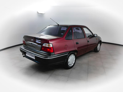 Daewoo Nexia 1.5 MT (80 л. с.)