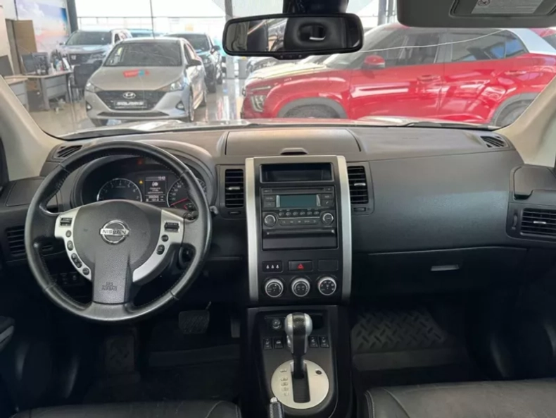 Nissan 2.0 CVT 4WD (141 л.с.) Авто Люкс KIA Севастополь