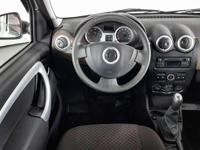 LADA Largus универсал 1.6 MT 16 кл (5 мест) (106 л. с.)