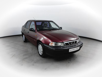 Daewoo Nexia 1.5 MT (80 л. с.)