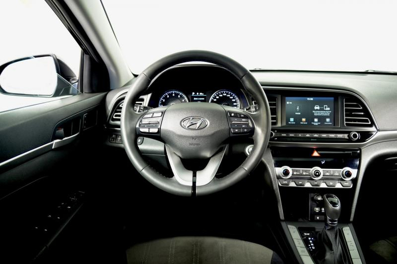 Hyundai Elantra 2.0 AT FWD (150 л.с.) Elegance + Пакет "High-Tech" (+Style) Автомобили с пробегом Шымкент  