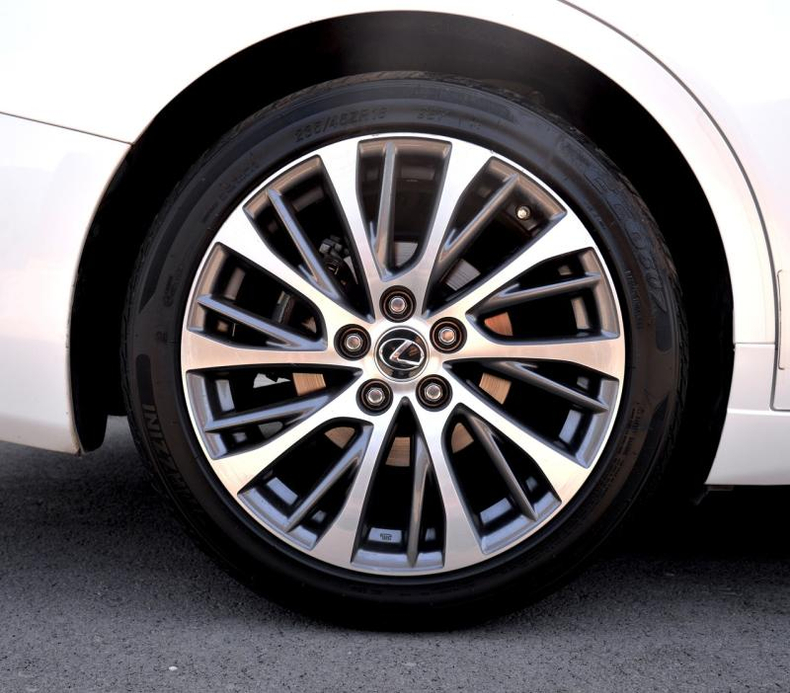 Lexus ES 2.5 AT FWD (200 л.с.) 250 Premium 28 Автомобили с пробегом Шымкент  