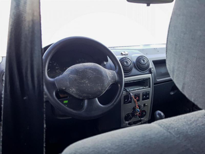 Renault Logan 1.6 MT (87 л. с.)