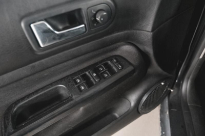 Volkswagen Golf 1.4 MT (75 л. с.)