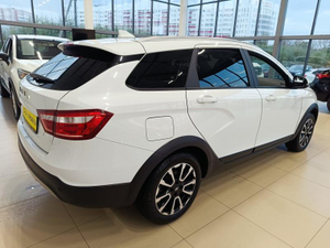 LADA (ВАЗ) Новая Vesta SW Cross 1.6 MT (106 л.с.) Comfort Plus + P1.1 Твоё авто (Киров)