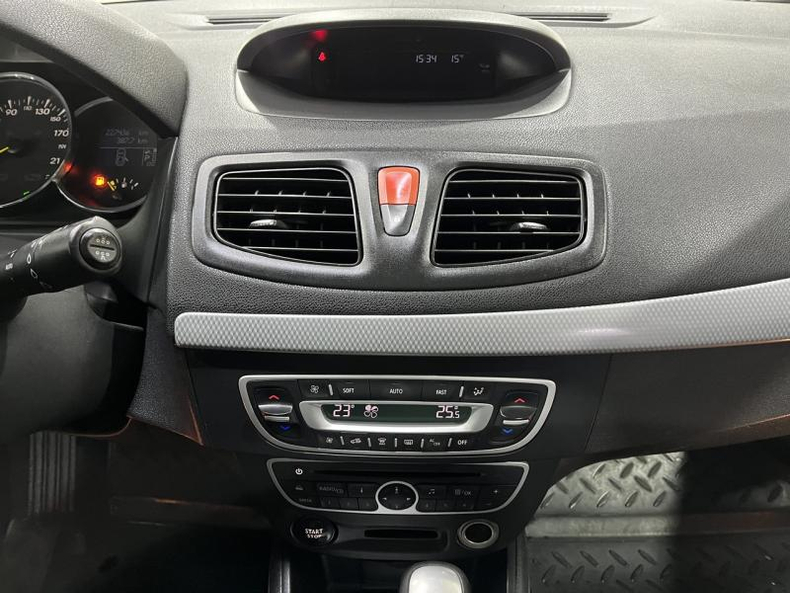Renault 1.6 AT FWD (106 л.с.) Expression Твоё авто (Йошкар-Ола)