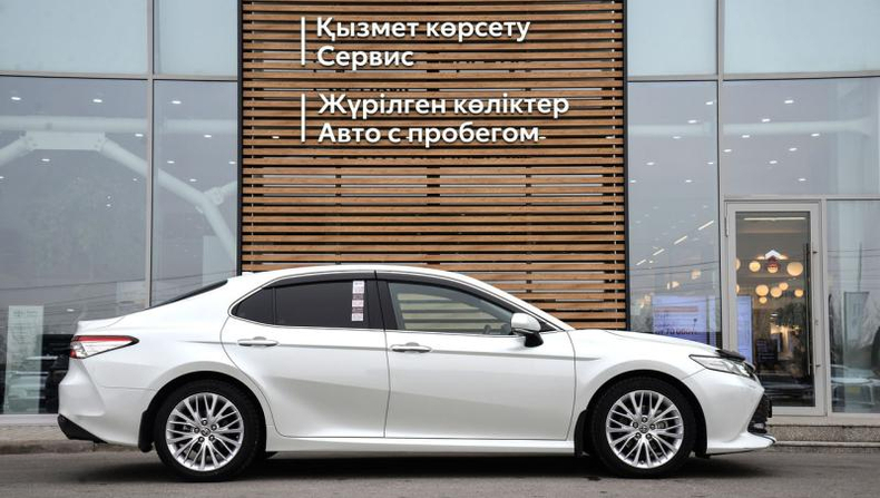 Toyota Camry 2.5 AT FWD (206 л.с.) Люкс Safety Автомобили с пробегом Шымкент  