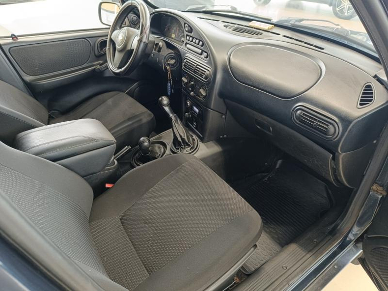 Chevrolet Niva Niva 1.7 MT 4WD (80 л.с.) LC Твоё авто (Киров)