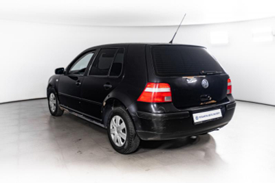 Volkswagen Golf 1.4 MT (75 л. с.)