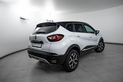 Renault Kaptur 1.6 MT (114 л. с.)