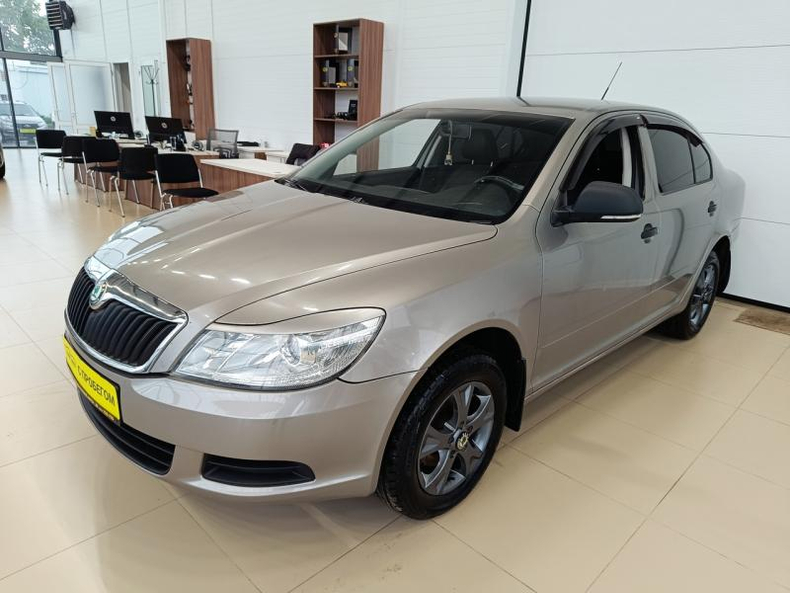 SKODA 1.6 MPI MT (102 л. с.) Ambition Твоё авто (Киров)