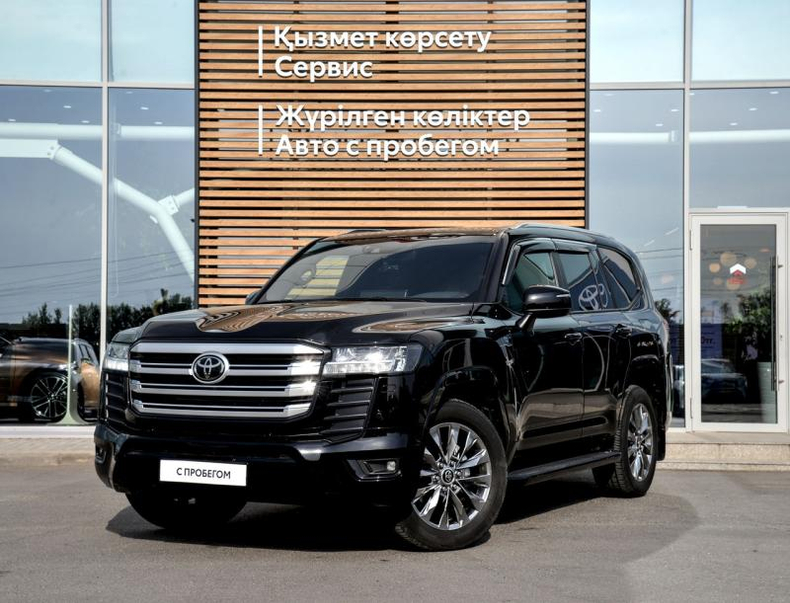 Toyota Land Cruiser 300 4.0 AT 4WD (275 л.с.) Люкс Автомобили с пробегом Шымкент  