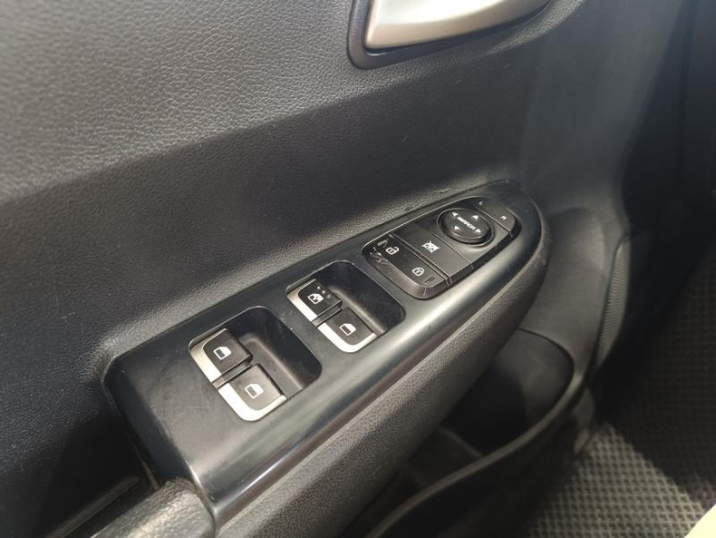 Kia Rio X-Line 1.4 MT FWD (100 л.с.) Comfort  Твоё авто (Киров)