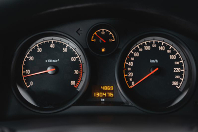 Opel Astra 1.6 MT (115 л. с.)