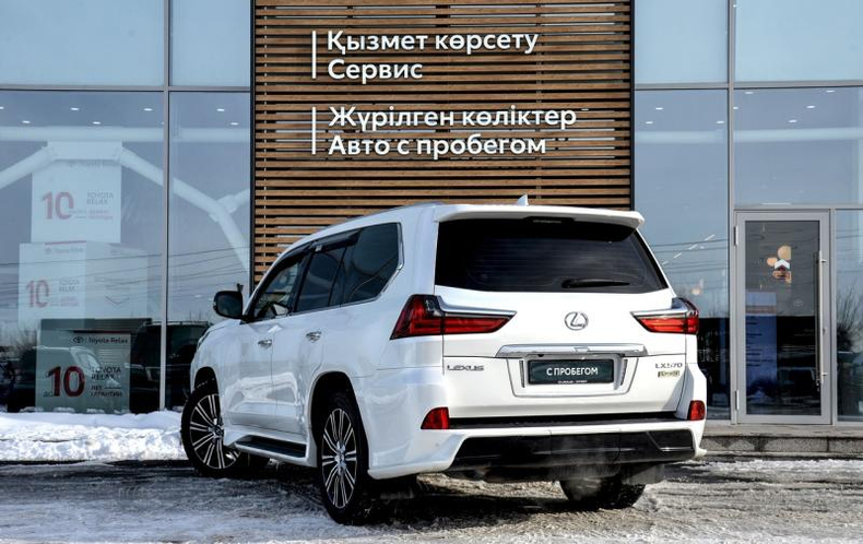 Lexus LX 570 5.7 AT (383 л.с.) 4WD Luxury 21+ Автомобили с пробегом Шымкент  