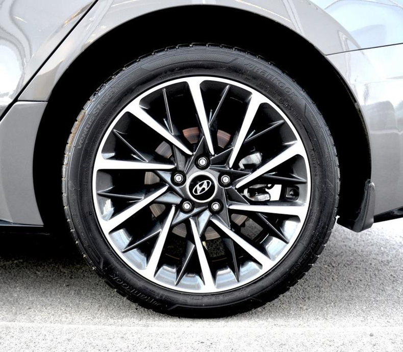 Hyundai Sonata 2.5 6AT FWD (180 л.с.) MPI Prestige Автомобили с пробегом Шымкент  