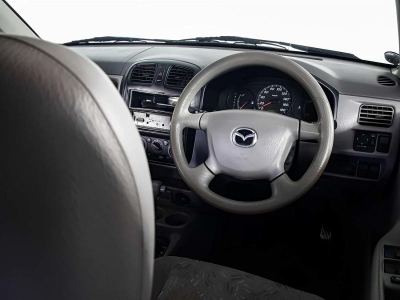Mazda Demio 1.3 AT (83 л. с.)