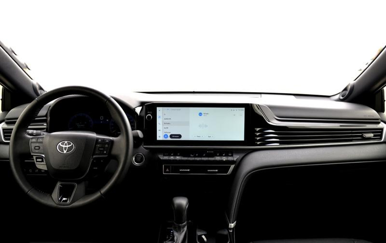 Toyota Camry 2.5 8AT FWD (204 л.с.) Люкс Автомобили с пробегом Шымкент  