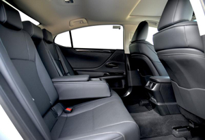 Lexus ES 250 AT (200 л.с.) Progressive Автомобили с пробегом Шымкент  