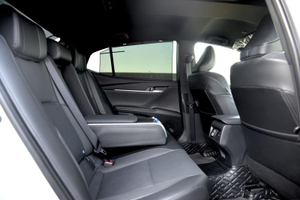 Toyota 2.5h eCVT FWD (230 л.с.) Люкс Автомобили с пробегом Шымкент  