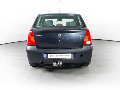 Renault Logan 1.6 MT (87 л. с.)