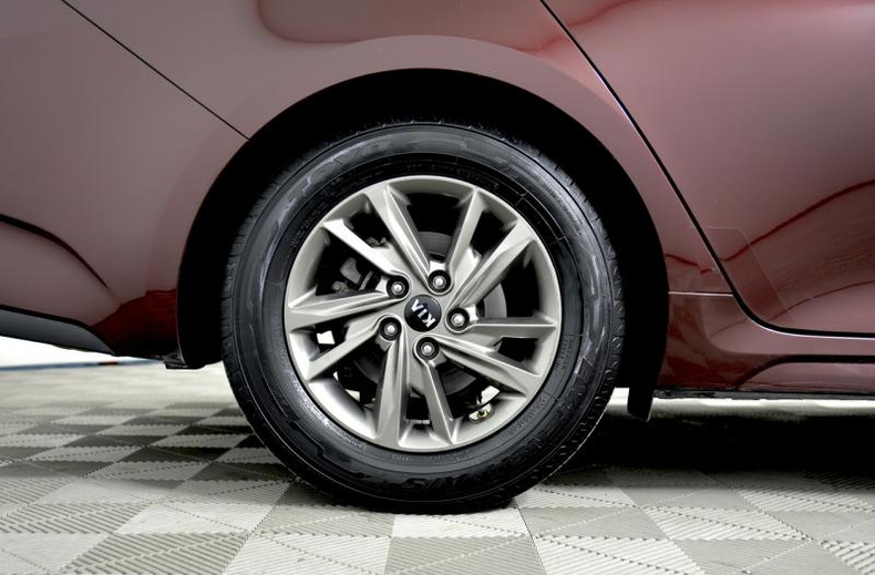 Kia Optima 2.4 AT FWD (188 л.с.) GDI Comfort Автомобили с пробегом Шымкент  