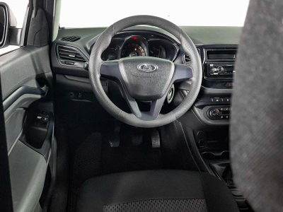 LADA Vesta 1.6 MT (106 л. с.)
