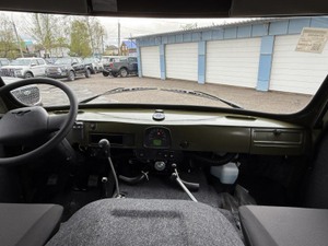 УАЗ Двухрядная кабина с бортом 2.7 Бензин 5МКП 4х4, ЕВРО-5 Стандарт без ABS Интерпартнер Ижевск