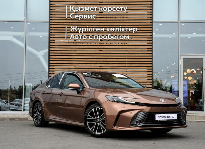 Toyota Camry 2.5 8AT FWD (204 л.с.) Люкс Автомобили с пробегом Шымкент  