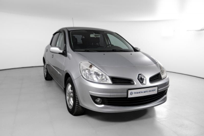Renault Clio 1.6 AT (111 л. с.)