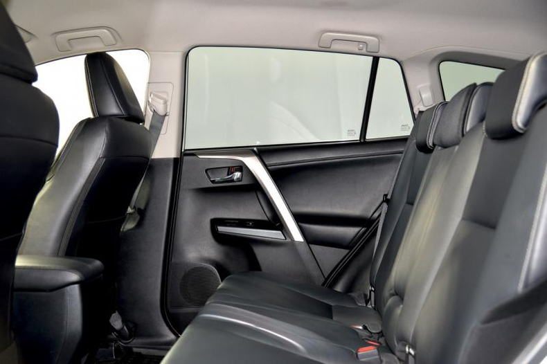 Toyota 2.5 AT 4WD (180 л.c.) Престиж Автомобили с пробегом Шымкент  