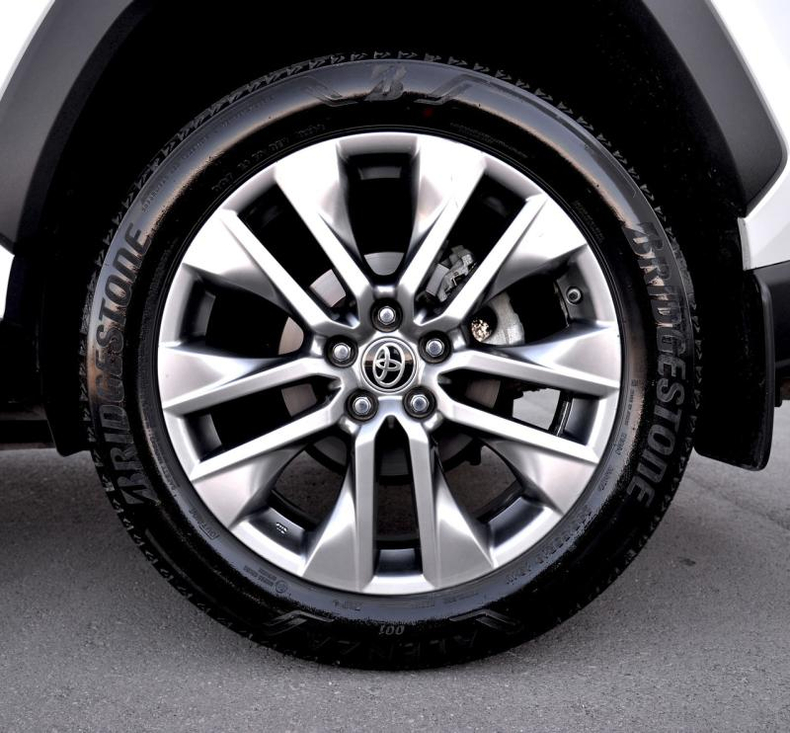 Toyota 2.0 CVT 4WD (151 л.с.) Люкс 91T Автомобили с пробегом Шымкент  