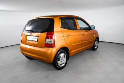 Kia Picanto 1.1 AT (65 л. с.)