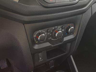 LADA XRAY 1.6 MT (106 л. с.)