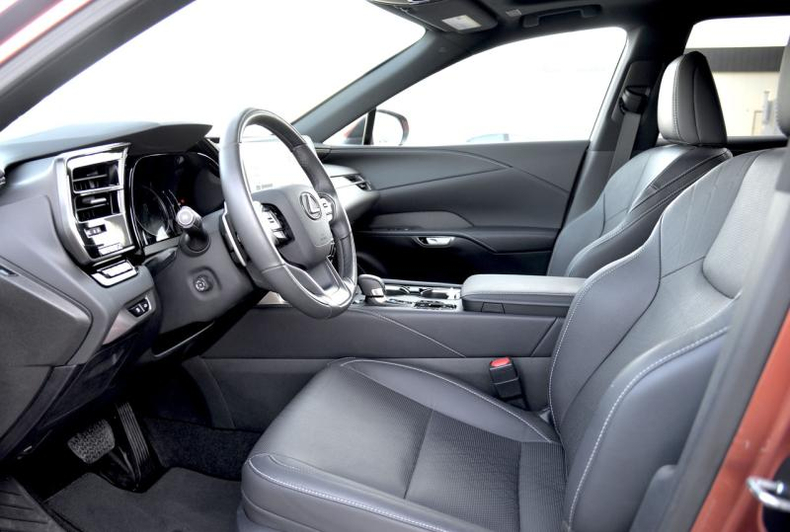 Lexus 2.4h AT AWD (371 л.с.) Luxury Автомобили с пробегом Шымкент  