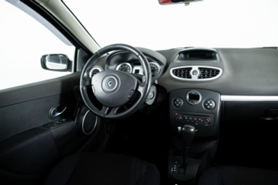 Renault Clio 1.6 AT (111 л. с.)