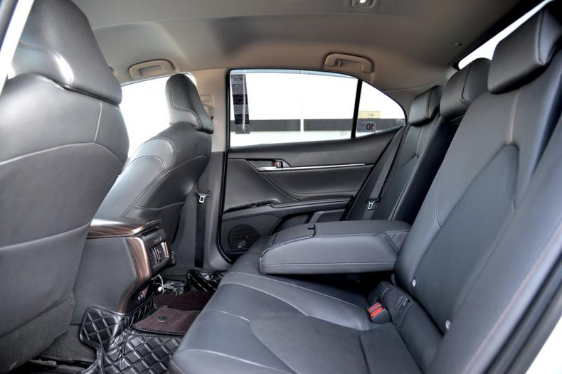 Toyota Camry 2.5 AT FWD (181 л.с.) Престиж Плюс BX/B4.5 Автомобили с пробегом Шымкент  