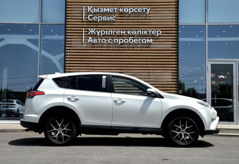 Toyota 2.0 CVT 4WD (151 л.с.) Престиж Автомобили с пробегом Шымкент  