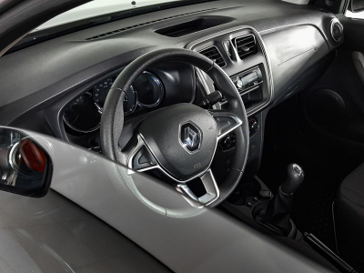 Renault Новый Logan 1.6 MT (82 л.с.)