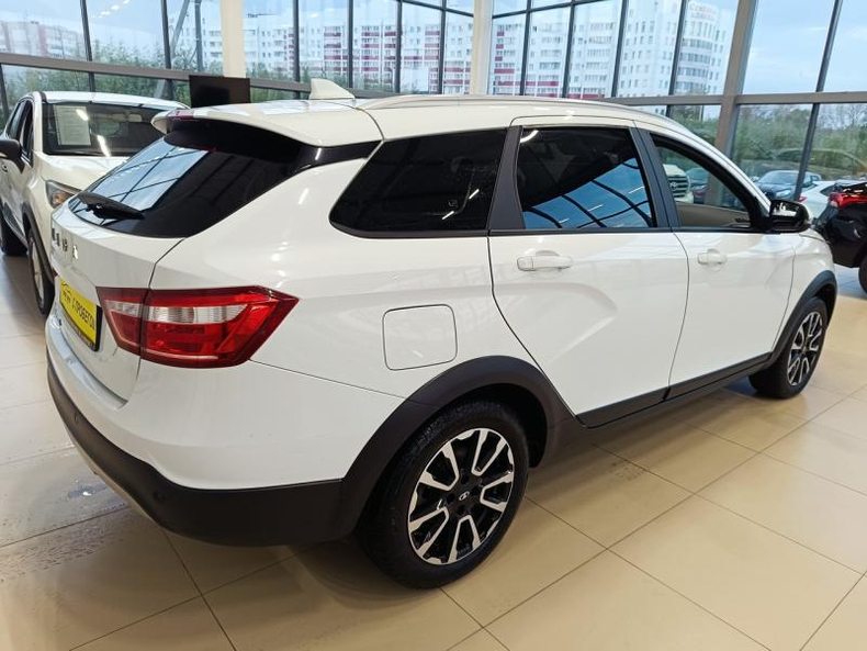 LADA (ВАЗ) Новая Vesta SW Cross 1.6 MT (106 л.с.) Comfort Plus + P1.1 Твоё авто (Киров)