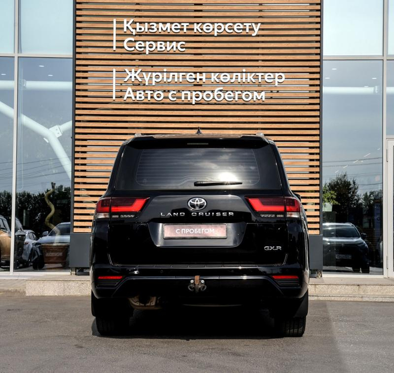 Toyota Land Cruiser 300 4.0 AT 4WD (275 л.с.) Люкс Автомобили с пробегом Шымкент  