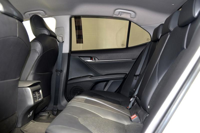 Toyota Camry 2.5 AT (206 л.с.) Престиж Плюс KX Автомобили с пробегом Шымкент  